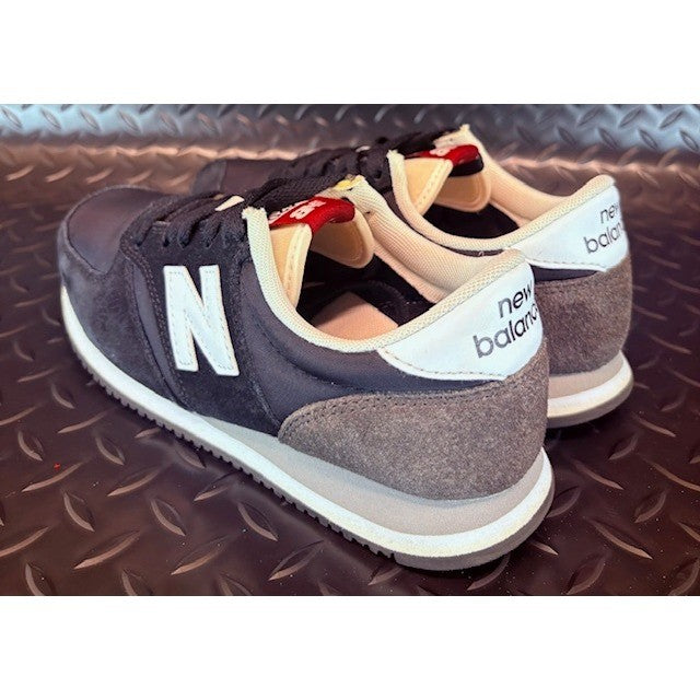 New Balance 420 Black Suede Athletic Sneakers Shoes Mens size 4.53