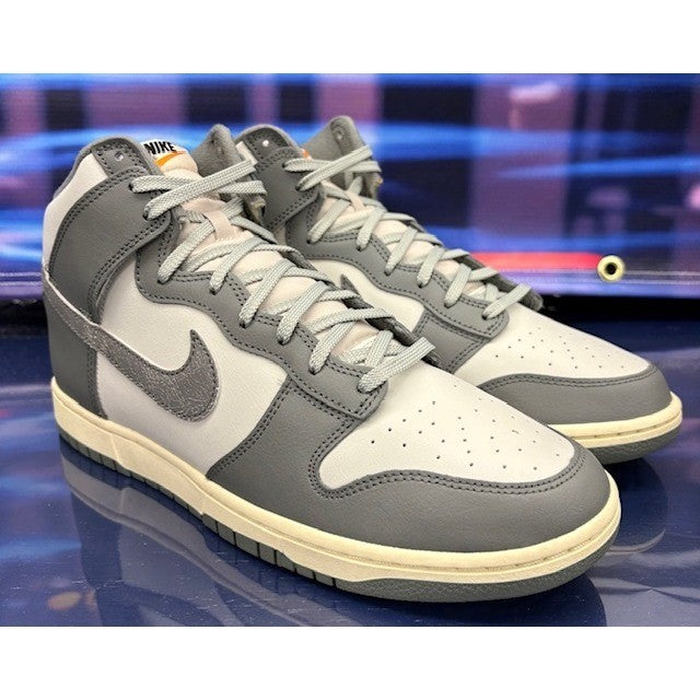 Nike Dunk High Vintage Light Bone Grey (2022) DM0582-001 Mens sneakers size 11.51