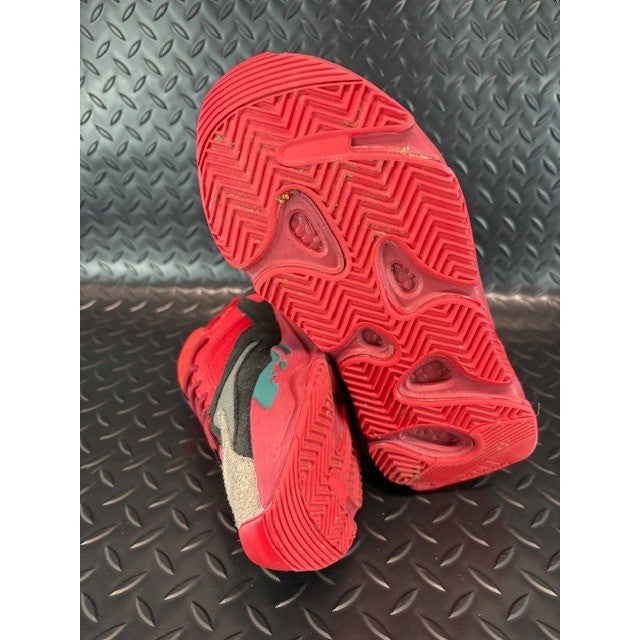 Adidas Yeezy Boost 700 Hi-Res Red 779001 Mens sneakers size 7.5 Kanye Ye7