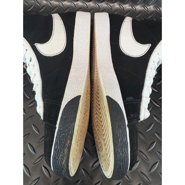 Nike Blazer Mid 77 Black White Suede 318705-013 Mens sneakers size 7 or 7Y5