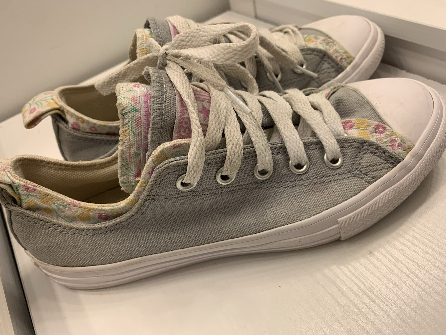 Converse Floral Gray Size 3 Women Girls Casual Low Top5