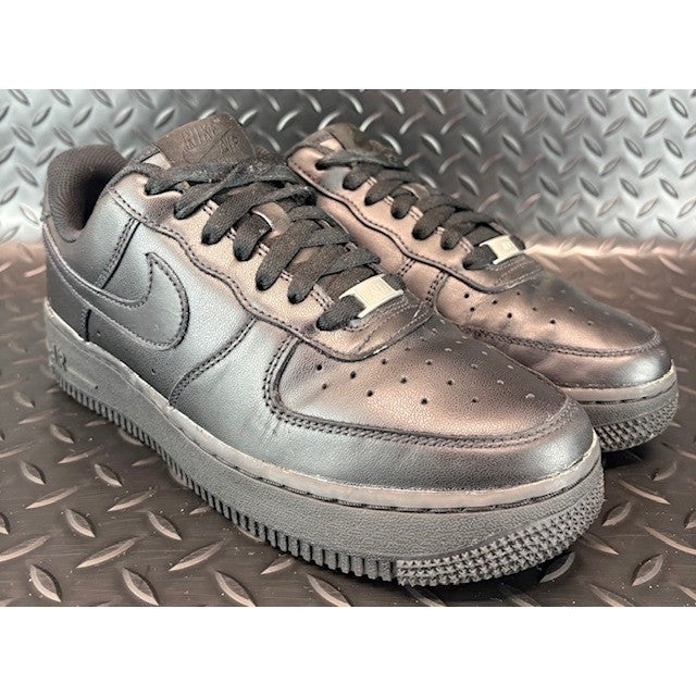 Nike Air Force 1 Low 07 Triple Black DD8959-001 Womens sneakers size 81