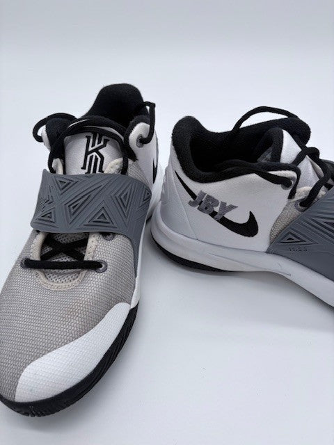 Nike Flytrap 3 JBy6