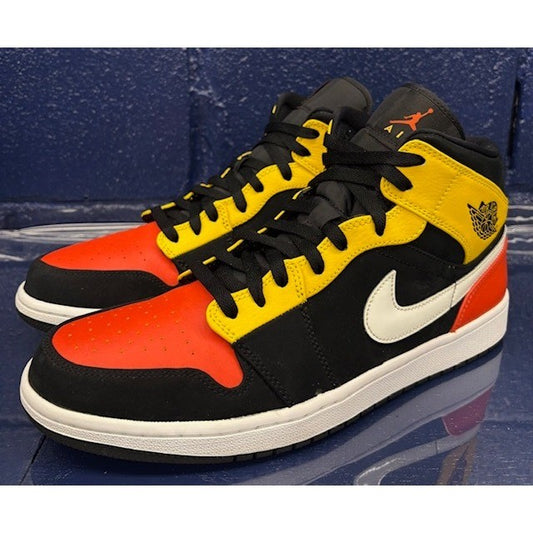Jordan 1 Mid Black Armarillo Orange 852542-087 Mens sneakers size 120
