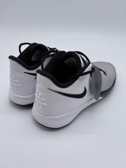 Nike Flytrap 3 JBy2