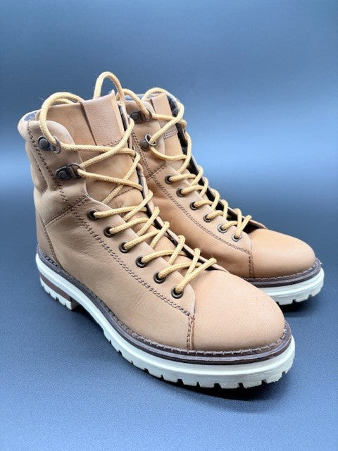 RooLee Light Brown Leather Boots Mens size 9.5 US Super Soft1