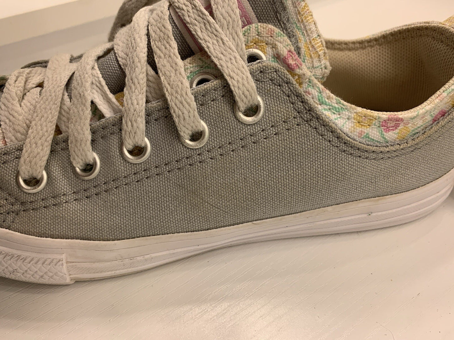 Converse Floral Gray Size 3 Women Girls Casual Low Top9