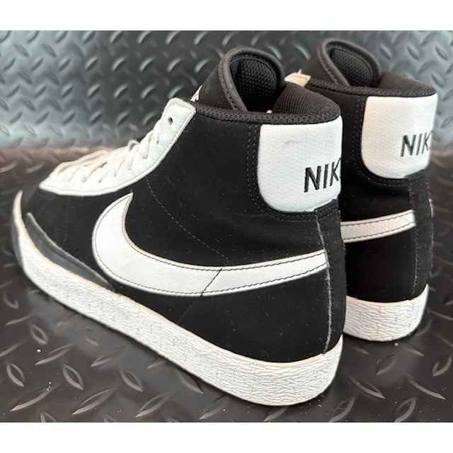 Nike Blazer Mid 77 Black White Suede 318705-013 Mens sneakers size 7 or 7Y3