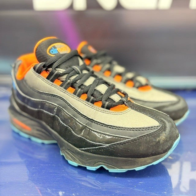 Nike Air Max 95 Black Hyper Crimson (2011) 307565-030 Youth sneakers size 7Y1