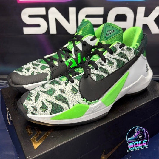 Nike Freak 2 Pure Platinum Black Pine Green CN8575-002 Youth sneakers size 7Y0