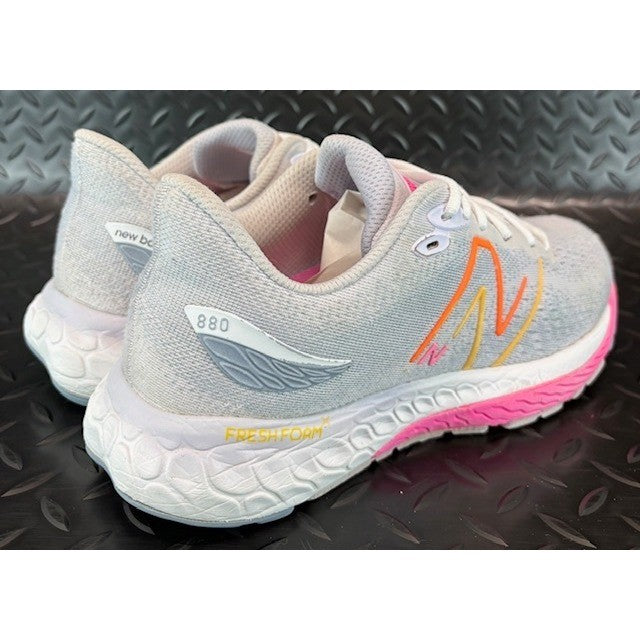 New Balance Fresh Foam X 880v12 Vibrant Pink W880G12 Womens sneakers size 8.52