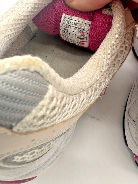 Saucony running shoes sneakers style 1893-3 off-white with pink5