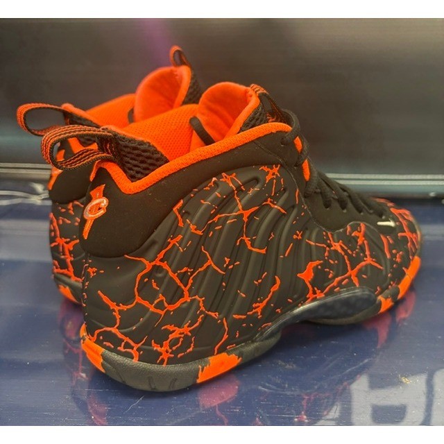 Nike Little Posite One Lava (2015) 644791-010 Youth sneakers size 5Y2