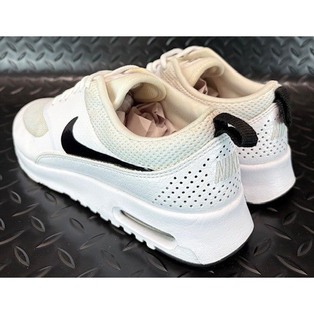Nike Air Max Thea White Black 599409-103 Womens athletic sneakers size 8.53