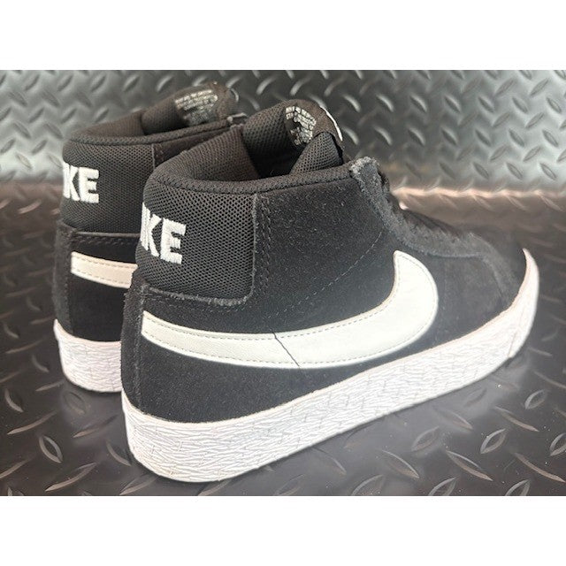Nike SB Zoom Blazer Mid Black White 864349-002 Mens suede sneakers size 5.52