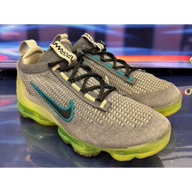 Nike Air Vapormax 2021 FK Dark Grey Barely Volt DB1550-009 Kids sneakers size 7Y1