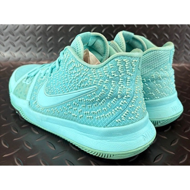 Nike Kyrie 3 Aqua Light Blue 859466-401 Mens sneakers size 7 or Youth 7Y3
