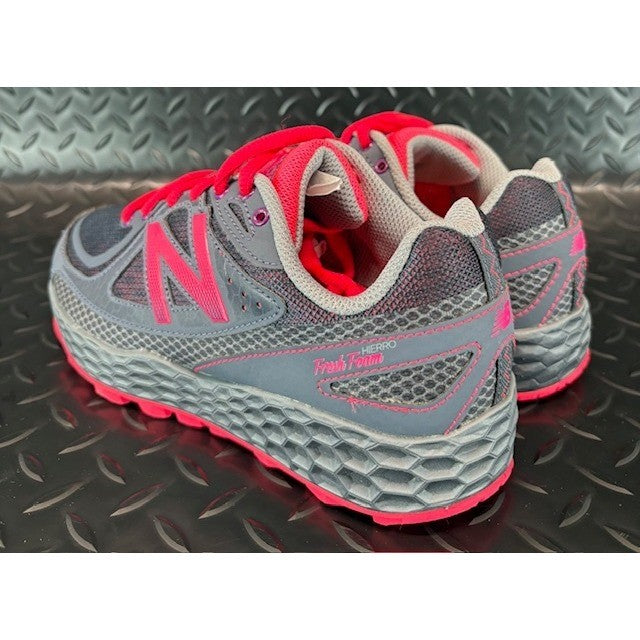 New Balance Fresh Foam Hierro Dark Grey Pink Womens Sneakers Shoes size 5.53