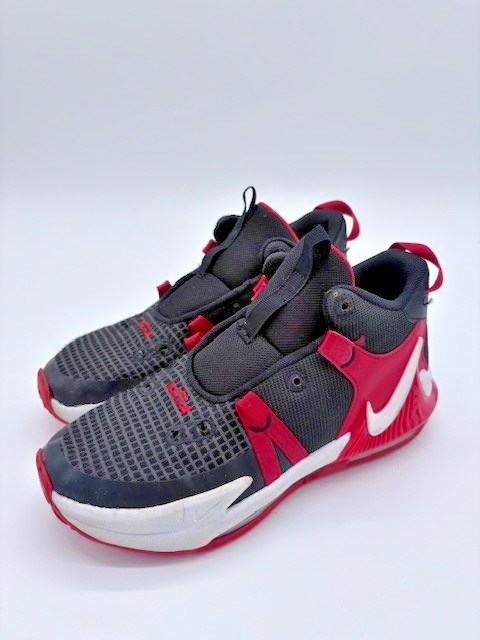 Nike Lebron Witness 7 Mid Bred Youth Size 5.5 Black Red Sneakers NO LACES0