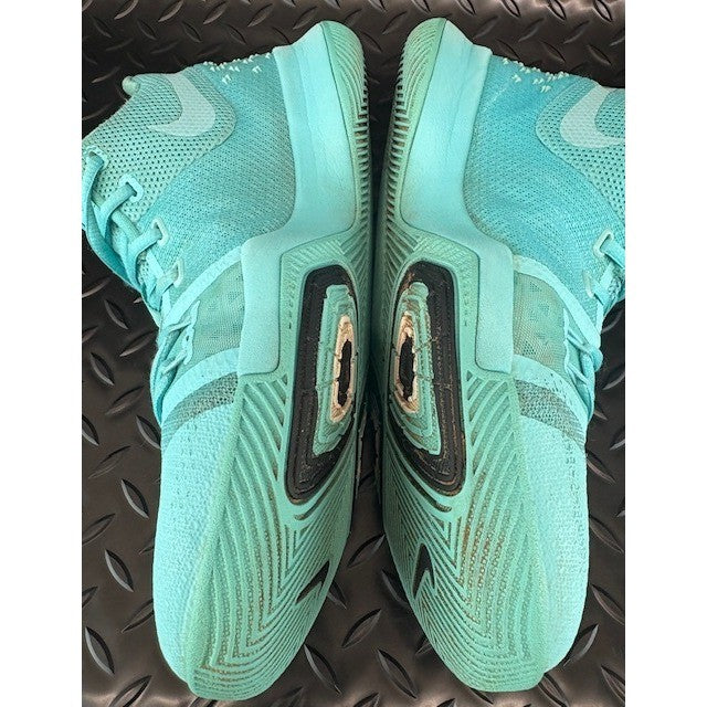Nike Kyrie 3 Aqua Light Blue 859466-401 Mens sneakers size 7 or Youth 7Y5