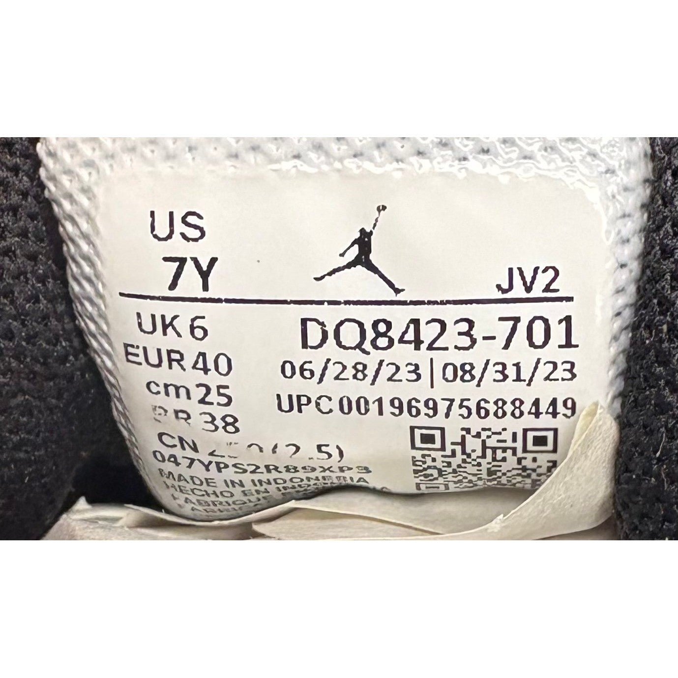 Jordan 1 Mid Yellow Ochre Grade School (2023) DQ8423-701 Kids sneakers size 7Y7