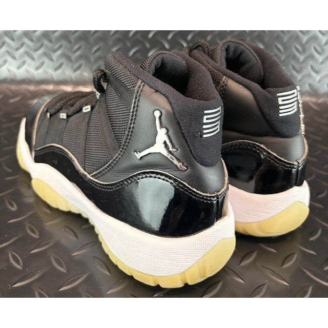 Jordan 11 Retro Jubilee GS Black White 378038-011 Womens sneakers size 8.5 or 7Y3
