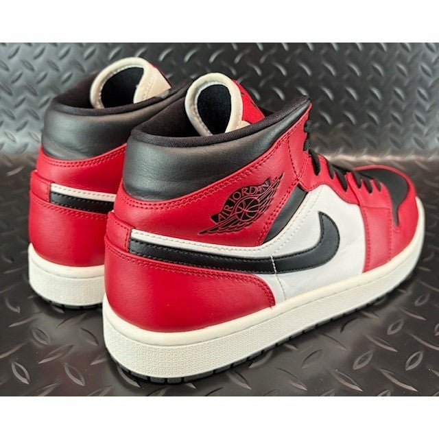 Jordan 1 Mid Chicago Toe Red Black White 554724-069 Mens sneakers size 9.52