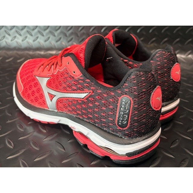 Mizuno Wave Rider 18 Red Black Running Shoes Sneakers Womens size 63