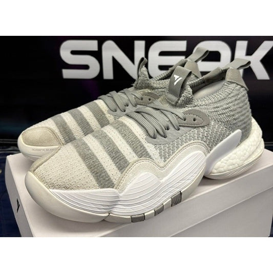 Adidas Trae Young 2.0 Grey Moon H03842 Mens Basketball sneakers size 7.50