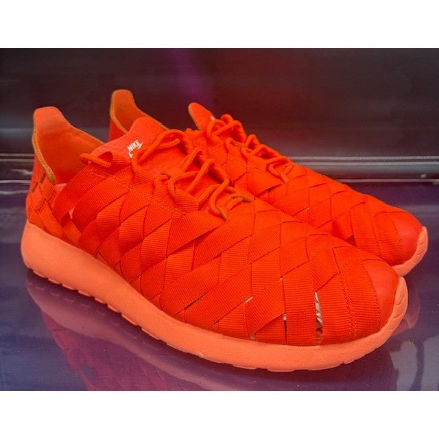 Nike Roshe Run Coral (2012) 555257-800 Womens running sneakers size 10.51