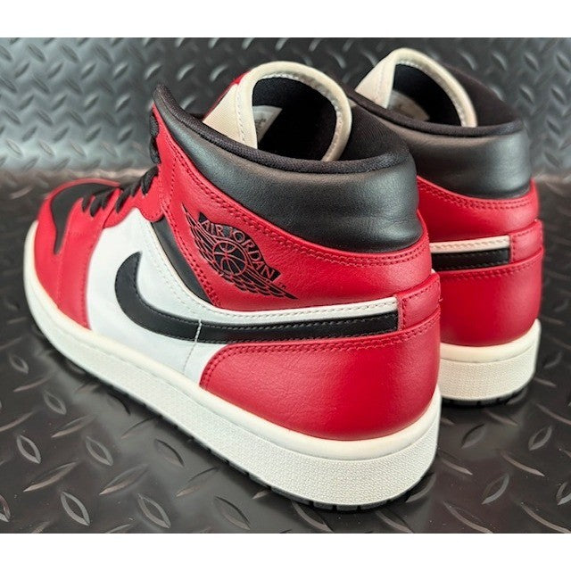 Jordan 1 Mid Chicago Toe Red Black White 554724-069 Mens sneakers size 9.53