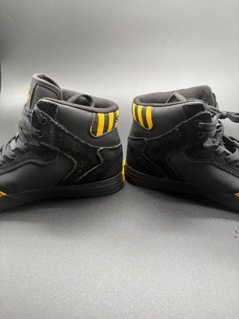 Supra FTWR Vaider Caution Black Suede Sneakers Mens size 8 high-tops8