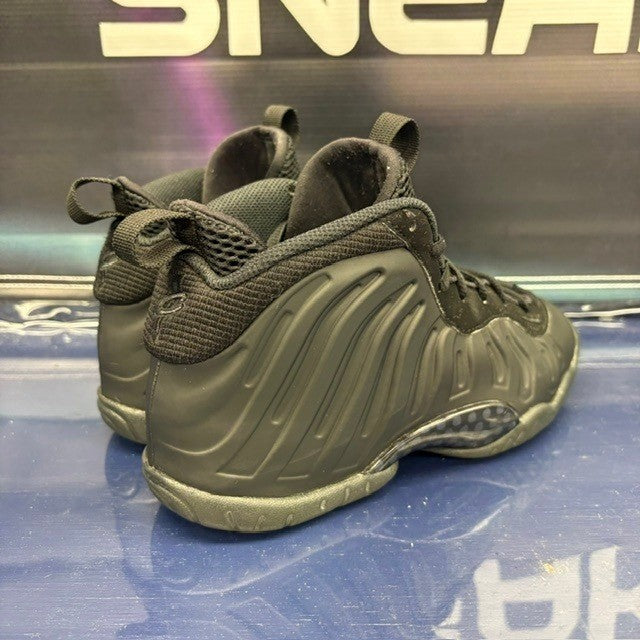 Nike Little Posite One Anthracite (2023) FN7143-001 Youth sneakers size 5Y2