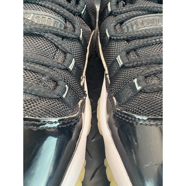 Jordan 11 Retro Jubilee GS Black White 378038-011 Womens sneakers size 8.5 or 7Y5