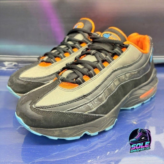 Nike Air Max 95 Black Hyper Crimson (2011) 307565-030 Youth sneakers size 7Y0