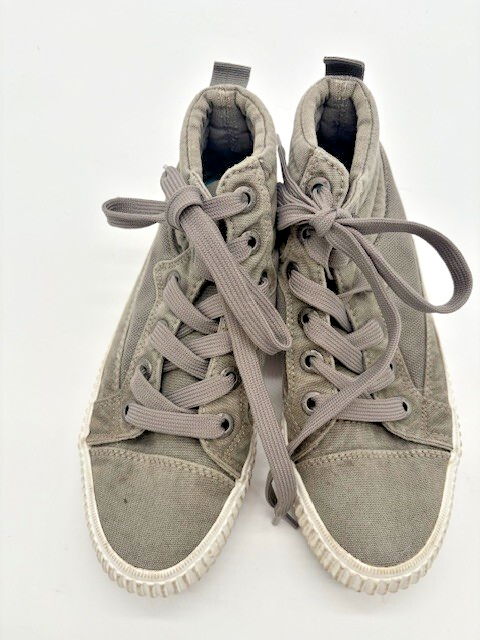 Blowfish Malibu Women Mamba Sneaker Sweet Gray Color Washed Canvas Size 73