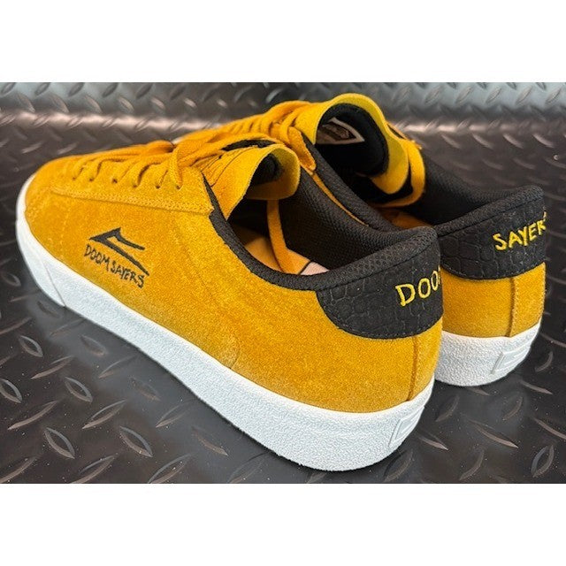 Lakai Newport Doom Sayers Gold Suede Skateboarding Shoes Sneakers Mens Size 9.55