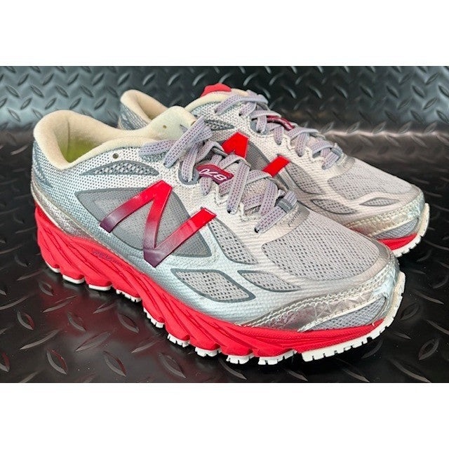 New Balance 870v4 Running Shoes Sneakers Silver Red Lightweight Womens size 51