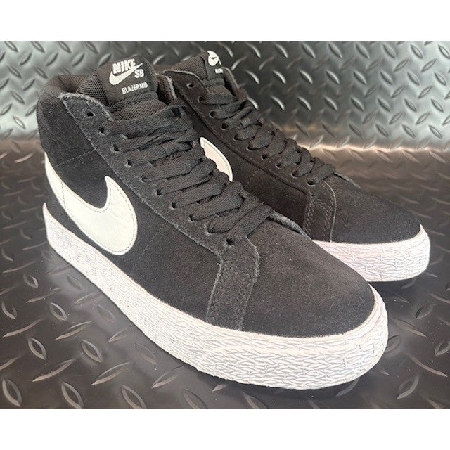 Nike SB Zoom Blazer Mid Black White 864349-002 Mens suede sneakers size 5.51